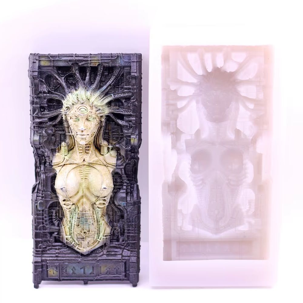 Candle. Queen - Alien Queen Silicone Molds for DIY